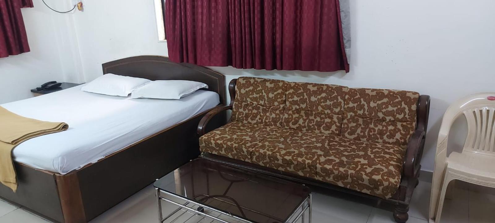 Glitz Hotels Sai Guest House - Nr Inorbit Mall Vashi Navi Mumbai Extérieur photo