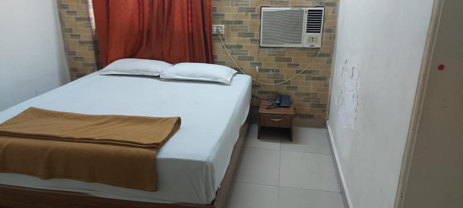 Glitz Hotels Sai Guest House - Nr Inorbit Mall Vashi Navi Mumbai Extérieur photo