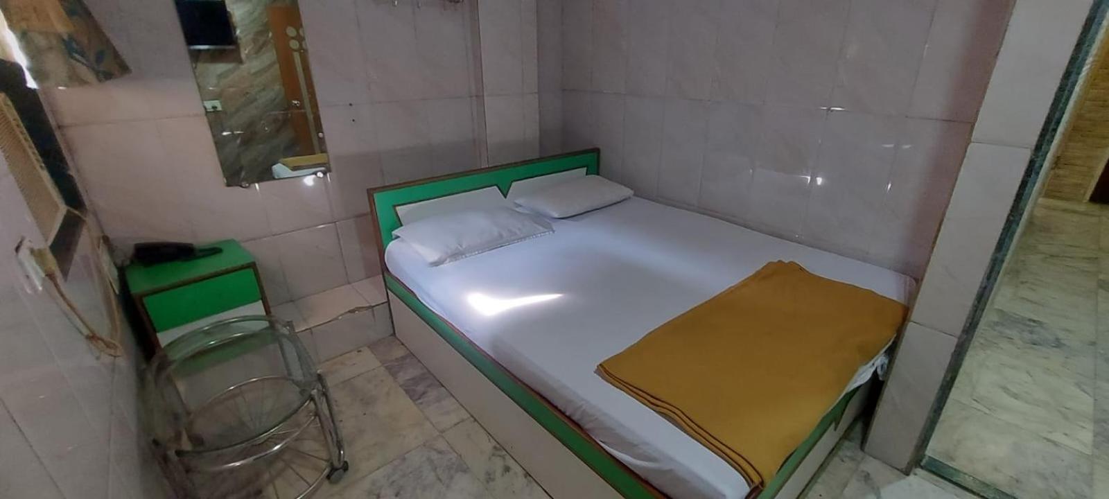 Glitz Hotels Sai Guest House - Nr Inorbit Mall Vashi Navi Mumbai Extérieur photo