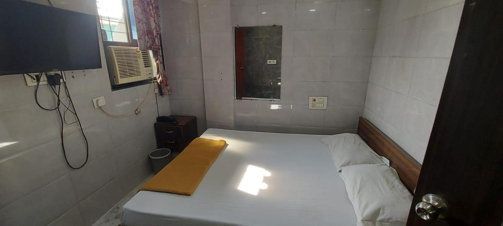 Glitz Hotels Sai Guest House - Nr Inorbit Mall Vashi Navi Mumbai Extérieur photo
