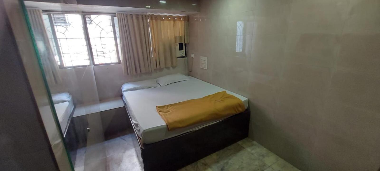 Glitz Hotels Sai Guest House - Nr Inorbit Mall Vashi Navi Mumbai Extérieur photo