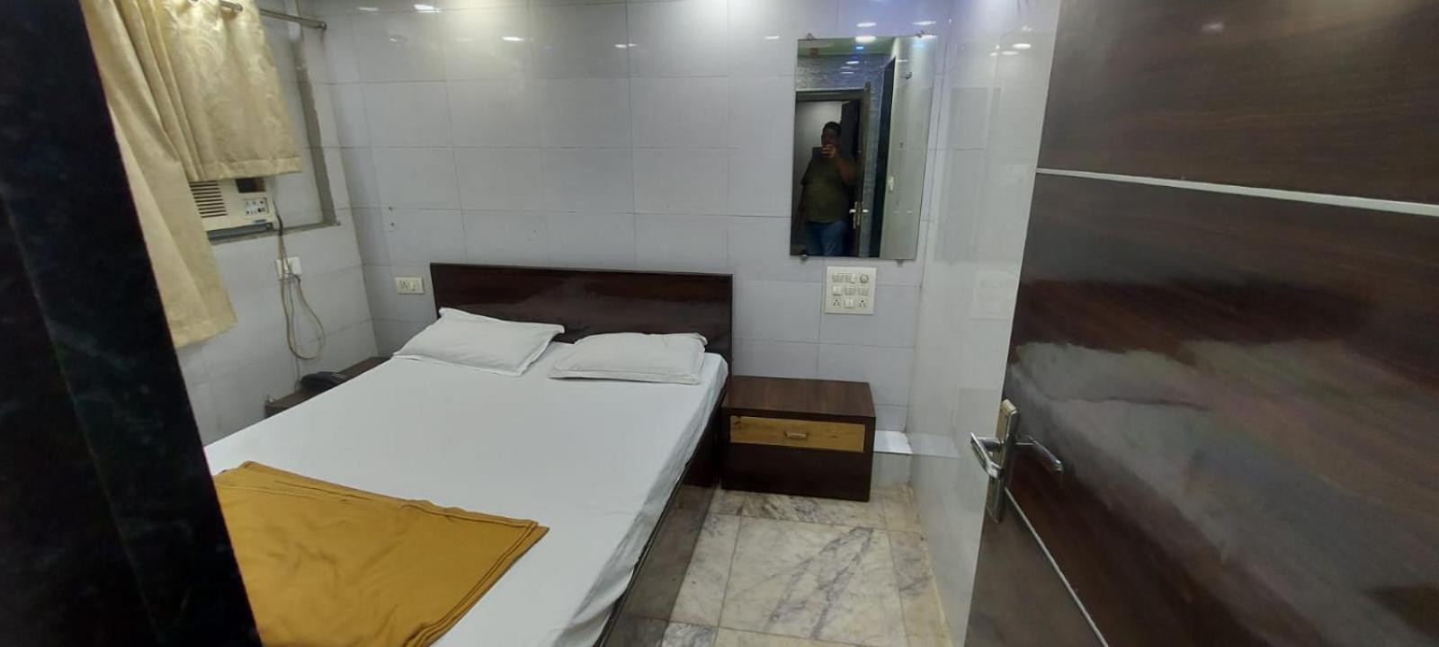 Glitz Hotels Sai Guest House - Nr Inorbit Mall Vashi Navi Mumbai Extérieur photo